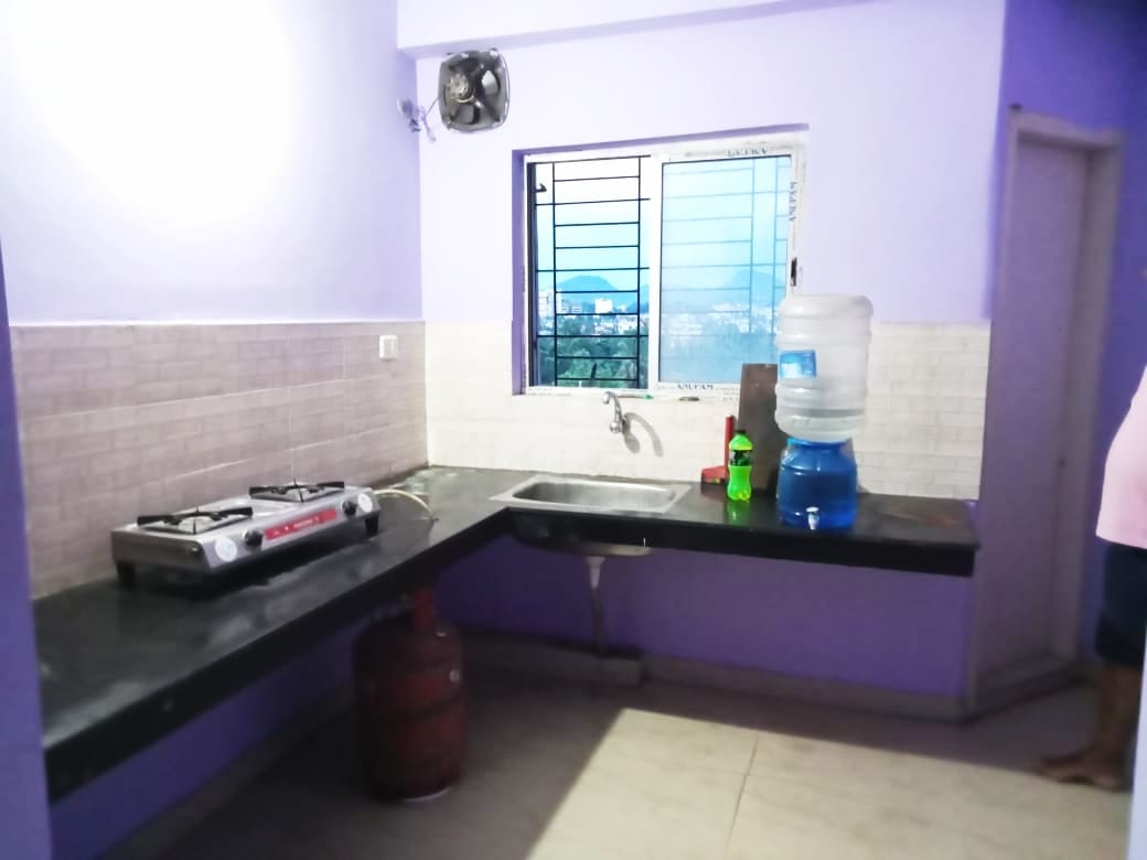Semi Furnished 3bhk in Kanaklata Saikia Path, Bhetapara, Guwahati, Assam, India for Rent